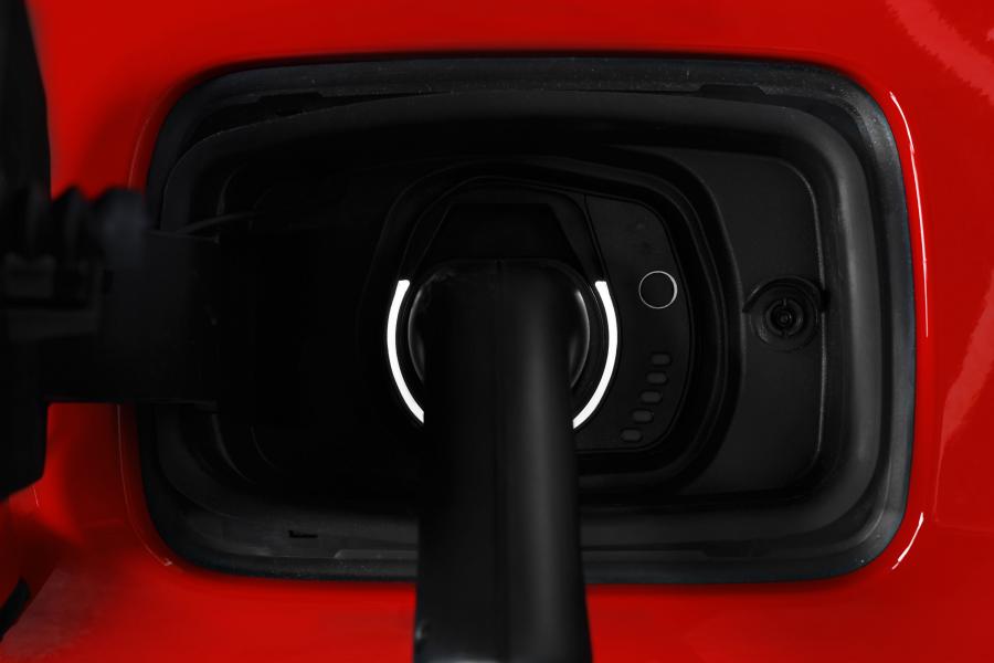 Детали экстерьера Jeep Renegade Trailhawk Plug-in Hybrid (BU) 2019 года  (WW) (фото 17 из 25)